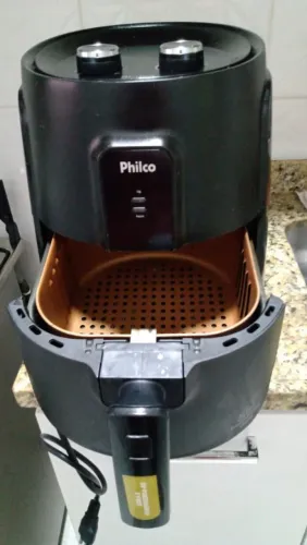 Air Fryer Philco Gourmet Black 4L PFR15PG - 127V (Cesto Gold Antiaderente)