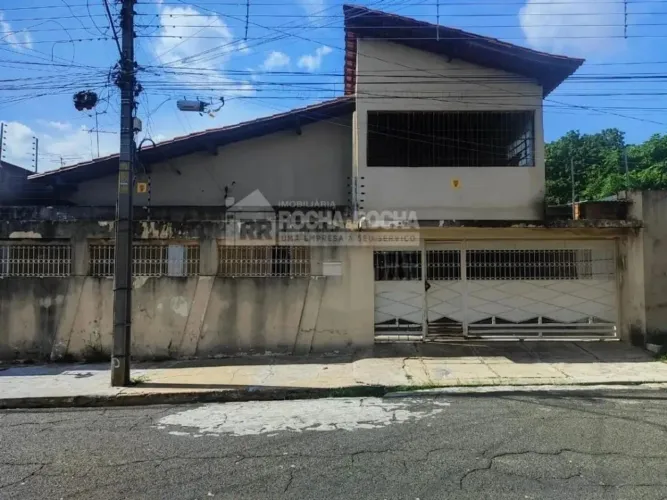Casa para alugar com 0,00 metros quadrados no CENTRO - Teresina - Piauí