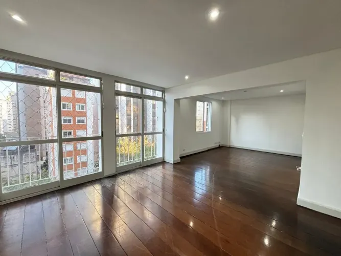 Apartamento para venda possui 150 metros quadrados com 3 quartos