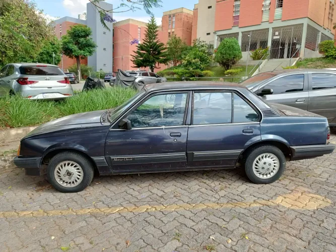 Chevrolet Monza Classic SE 2.0 /mpfi E EFI 2P E 4P 1990
