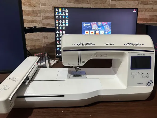 Máquina de Bordar Brother BP1430L