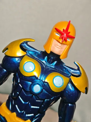 Nova Marvel Legends