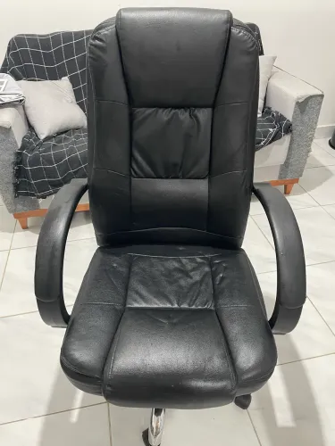 Vende-se cadeira de escritório