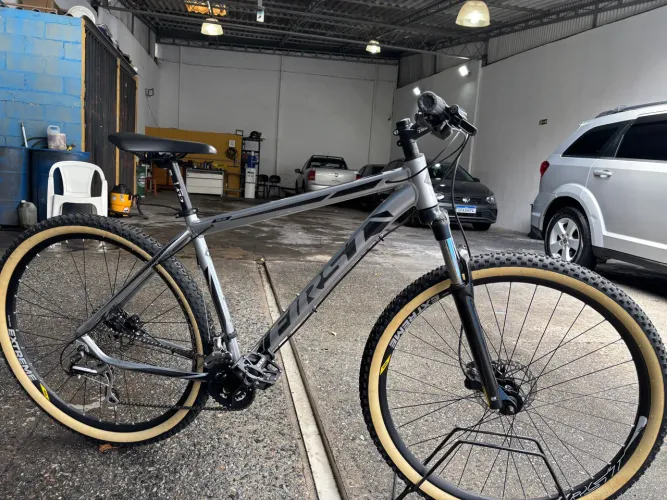 Bicicleta FRIST em até 12x juros por conta do comprador