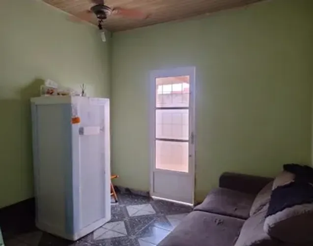 Casa c/ terreno de 444m², Jardim Rondônia em Rondonópolis/MT- Ocupada