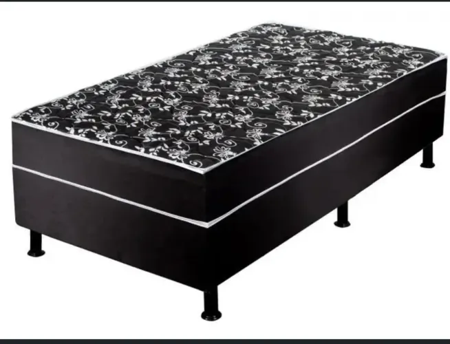 Cama de solteiro, com colchão conjugado