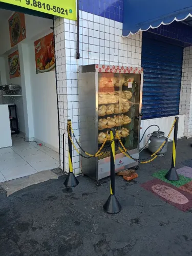 Vendo estrutura completa pra loja frango assado 