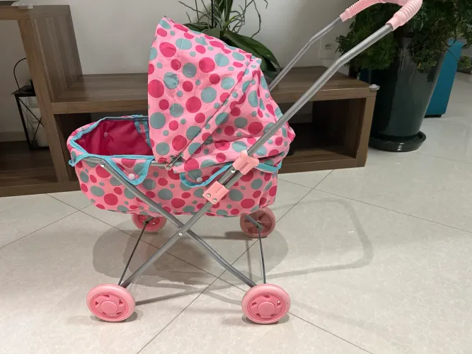 Carrinho para Boneca Passeio Divertido Berço Plus DM Toys código DMT6501
