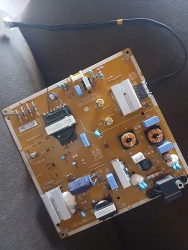 Vendo fonte tv LG smart *veja descrição*