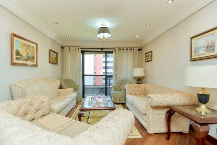 Apartamento com 4 dormitórios e 2 suítes no Bigorrilho - Face Norte e Churrasqueira