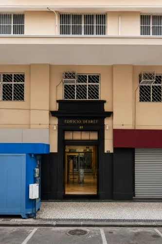 CONJUNTO COMERCIAL COM 7 SALAS NO CENTRO DO RIO - 252 m²