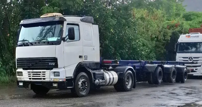 Volvo fh12 380 2001+ bug porta container 40" 12lock Vanderleia fachini 2007