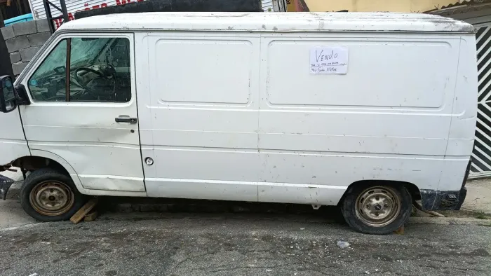 Van trafic retirada de peça