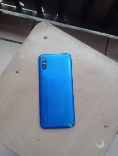 celular parato e bem conservado.