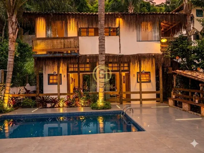 Pousada à Venda em Ilhabela-SP: Casa Comercial com 10 Quartos, Piscina e Vista para o Mar!