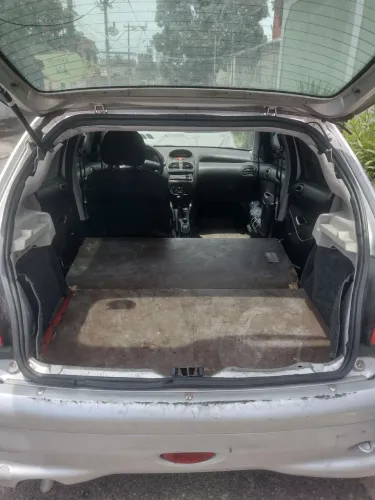 Peugeot 206 Presence 1.4/ 1.4 Flex 8V 5P 2004
