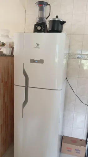 Vendo geladeira Forstfree Electrolux