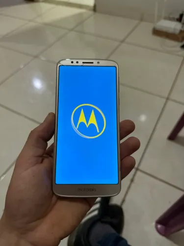 Celular barato R$200,00