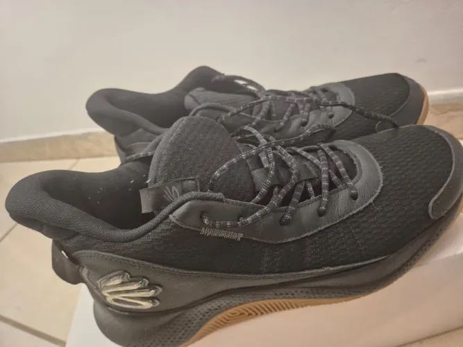 Tênis UA Curry 327 Under Armour - Nunca usado