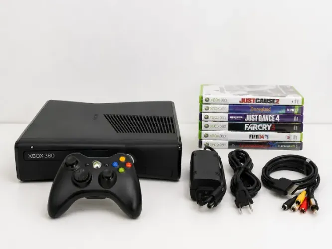 Xbox 360 Slim