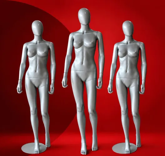 Manequins corpo inteiro na cor savana, vendo as 3. Valor de cada 200,00