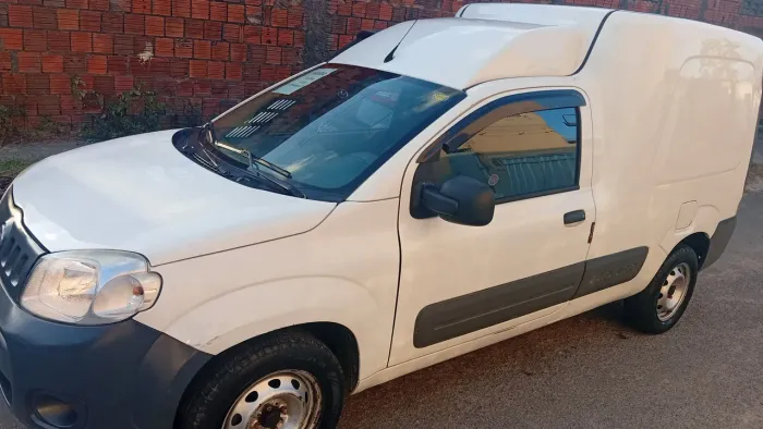 Fiat Fiorino Furgão Work. Hard 1.4 Flex 8V 2P 2018