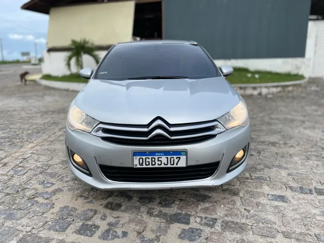 Citroen C4 Lounge Exclusive 1.6 Turbo Flex Aut. 2015