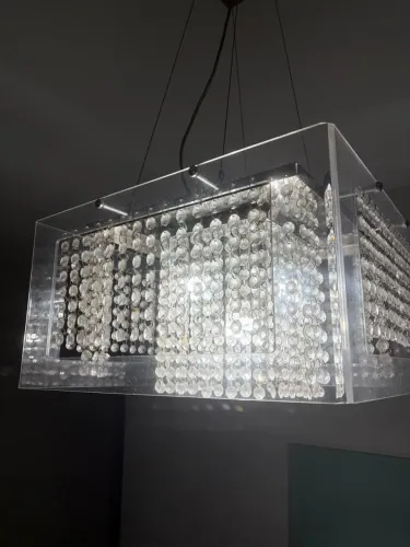 Vendo luminária de grande porte, super conservada