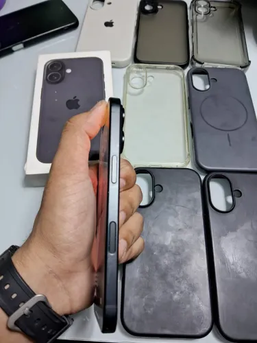 iPhone 16