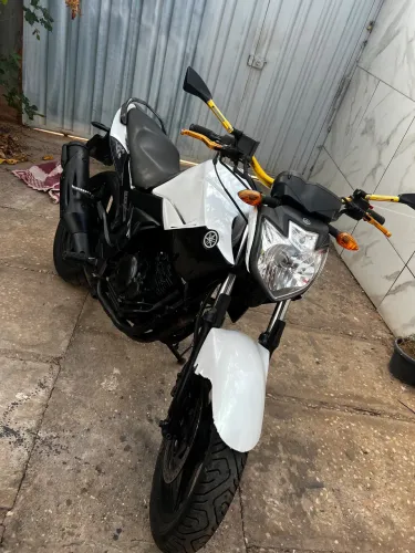 Moto Fazer 250