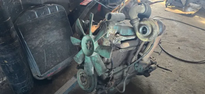 Motor de caminhão mercedes 352A