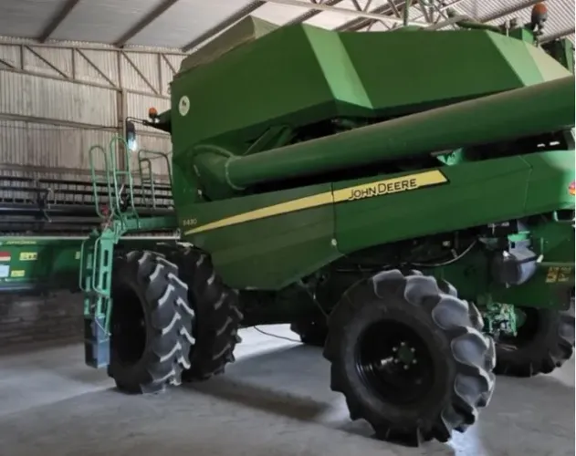 Colheitadeira John Deere S430 ano 2017