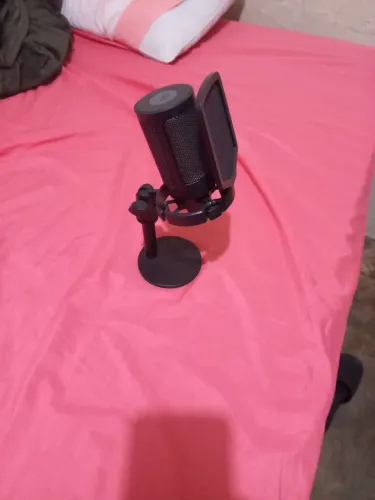 Microfone rbg para lives ou ligações