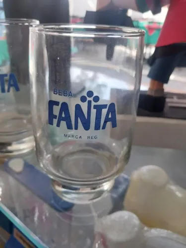 Copo promocional Fanta Uva 