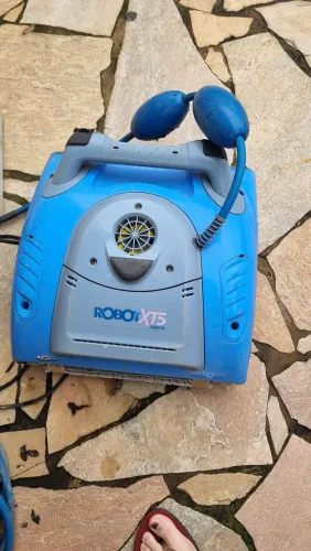 Robo aspirador de piscina RoboXt5