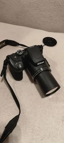 Máquina fotográfica Nikon 