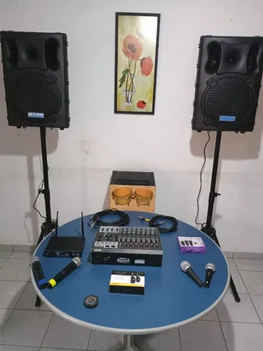 ALUGO EQUIPAMENTO DE SOM