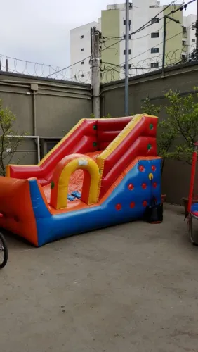 Tobogã com motor
