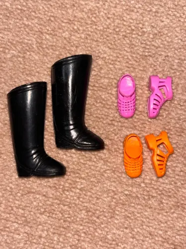 Boneca Susi - lote sapatos anos 70 e 90