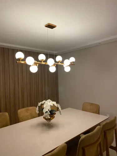 Lustre Pendente Dourado Moderno com Globos de Vidro - Sala de Jantar