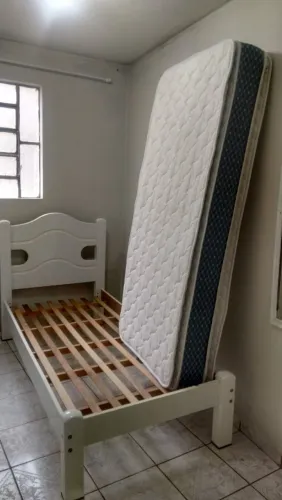 Colchão viúva D33 com Pillow Top. Bom estado.