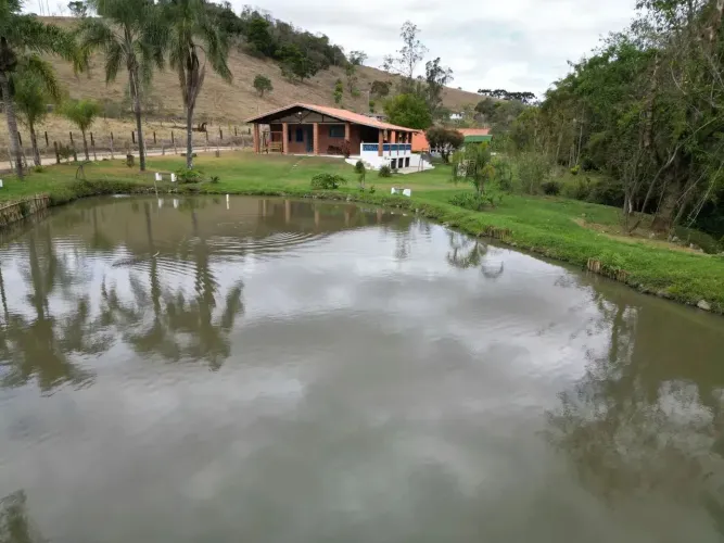 Linda Chácara à Venda  Itapeva/MG  4 mil metros  escriturado