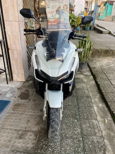 Moto muito nova 