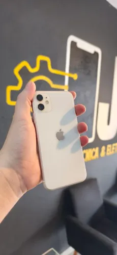 iPhone 11 Branco -128 ( Só hoje )