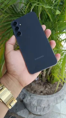 Samsung Galaxy S23 FE 5G em estado de novo todo original de fábrica funcionando 1000