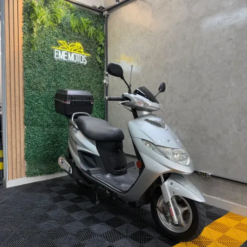 SUZUKI BURGMAN 125
