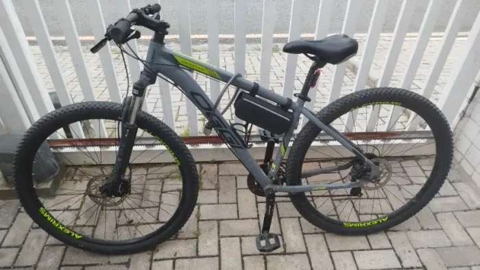 Bicicleta Oggi HDS aro29 novíssima
