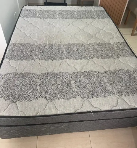 Cama Box Queen