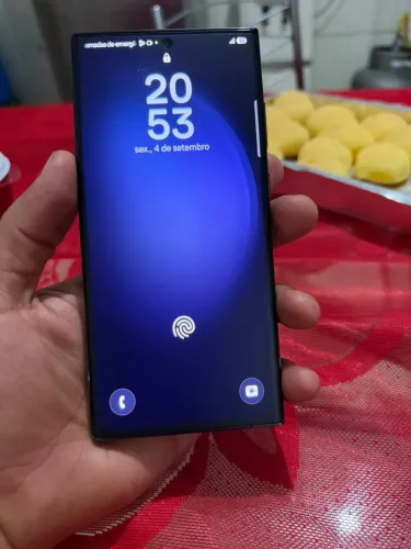 S23 ULTRA 256 GB R$1.750 pra vender logo