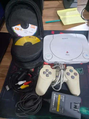 Playstation 1 (one)